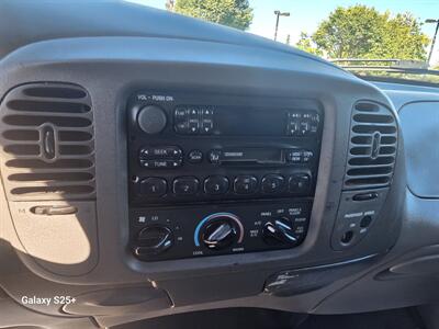 1998 Ford F-150 XLT - 2 OWNERS -24 SERVICE RECORDS - Photo 18 - Roseville, CA 95678