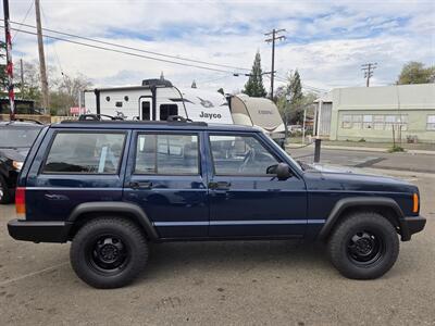 2000 Jeep Cherokee SE 4dr SE - Photo 5 - Roseville, CA 95678