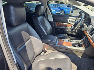2013 Jaguar XF 2.0T   - Photo 14 - Roseville, CA 95678