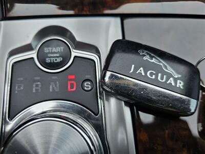 2013 Jaguar XF 2.0T   - Photo 35 - Roseville, CA 95678