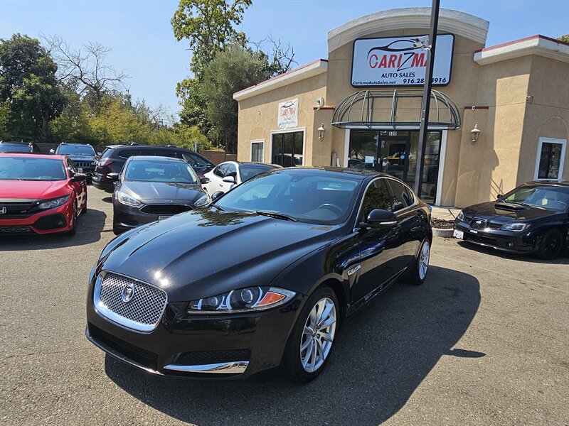 2013 Jaguar XF 2.0T  