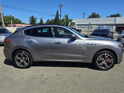 2017 Maserati Levante S  S MODEL - - Photo 6 - Roseville, CA 95678