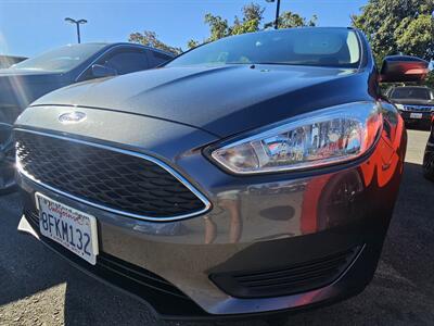 2017 Ford Focus SE   - Photo 8 - Roseville, CA 95678