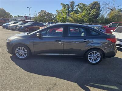2017 Ford Focus SE   - Photo 3 - Roseville, CA 95678