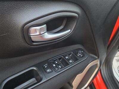 2017 Jeep Renegade Sport   - Photo 9 - Roseville, CA 95678