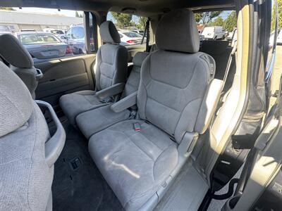 2005 Honda Odyssey EX - 1 OWNER- CLEAN HISTORY REPORT - - Photo 6 - Roseville, CA 95678