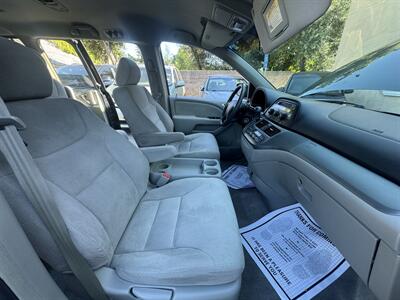 2005 Honda Odyssey EX - 1 OWNER- CLEAN HISTORY REPORT - - Photo 10 - Roseville, CA 95678