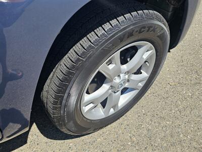 2012 Toyota RAV4 AWD   - Photo 21 - Roseville, CA 95678