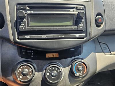 2012 Toyota RAV4 AWD   - Photo 19 - Roseville, CA 95678