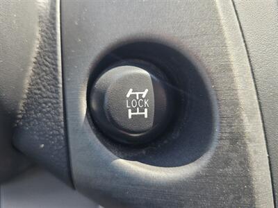 2012 Toyota RAV4 AWD   - Photo 25 - Roseville, CA 95678