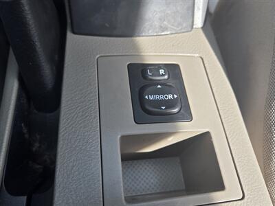 2006 Toyota RAV4 Limited   - Photo 21 - Roseville, CA 95678
