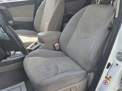 2006 Toyota RAV4 Limited   - Photo 10 - Roseville, CA 95678