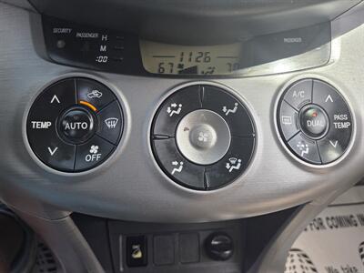 2006 Toyota RAV4 Limited   - Photo 23 - Roseville, CA 95678