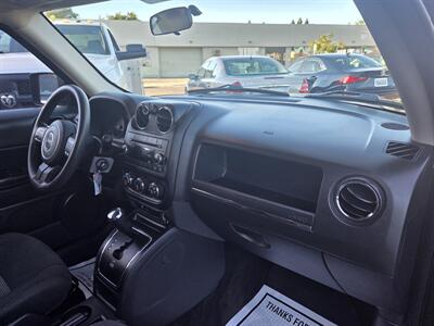 2015 Jeep Patriot Sport 4x4 - Box Body shape - 120k miles only   - Photo 16 - Roseville, CA 95678