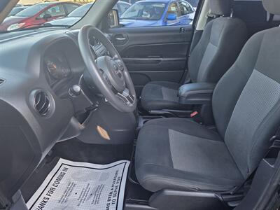 2015 Jeep Patriot Sport 4x4 - Box Body shape - 120k miles only   - Photo 9 - Roseville, CA 95678