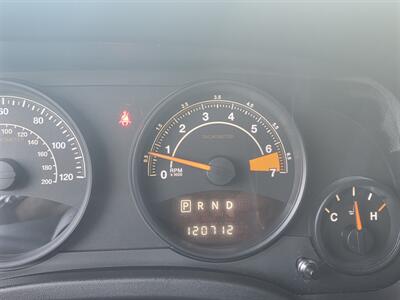 2015 Jeep Patriot Sport 4x4 - Box Body shape - 120k miles only   - Photo 25 - Roseville, CA 95678