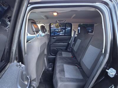 2015 Jeep Patriot Sport 4x4 - Box Body shape - 120k miles only   - Photo 12 - Roseville, CA 95678
