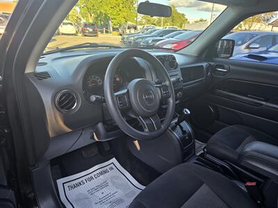 2015 Jeep Patriot Sport 4x4 - Box Body shape - 120k miles only   - Photo 7 - Roseville, CA 95678