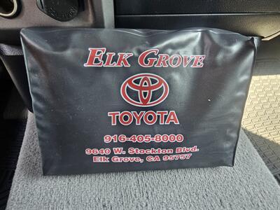 2010 Toyota Tundra 1 OWNER WITH 38 SERVICE RECORDS -   - Photo 22 - Roseville, CA 95678