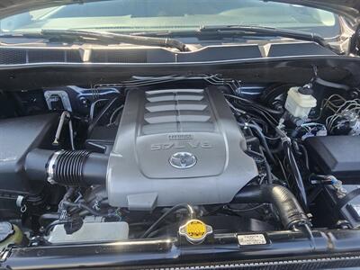 2010 Toyota Tundra 1 OWNER WITH 38 SERVICE RECORDS -   - Photo 23 - Roseville, CA 95678