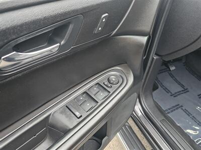 2016 Chevrolet Traverse LT -3RD ROW - 115K MILES ONLY - GRAET DEAL   - Photo 14 - Roseville, CA 95678