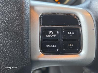 2011 Dodge Challenger SE   - Photo 18 - Roseville, CA 95678