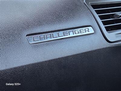 2011 Dodge Challenger SE   - Photo 22 - Roseville, CA 95678