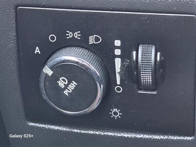 2011 Dodge Challenger SE   - Photo 23 - Roseville, CA 95678