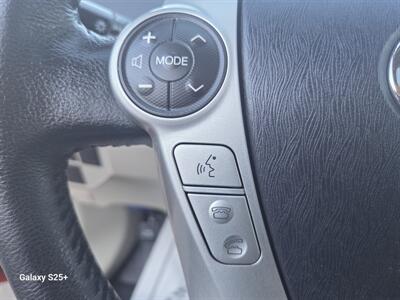 2014 Toyota Prius - Panoramic roof - Leather - Navigation / Camera   - Photo 33 - Roseville, CA 95678