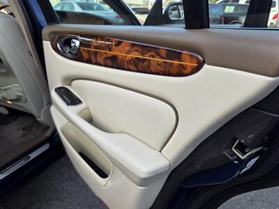2006 Jaguar XJ8 Vanden Plas   - Photo 27 - Roseville, CA 95678
