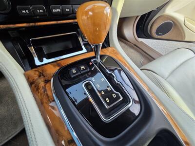 2006 Jaguar XJ8 Vanden Plas   - Photo 35 - Roseville, CA 95678