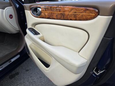 2006 Jaguar XJ8 Vanden Plas   - Photo 28 - Roseville, CA 95678