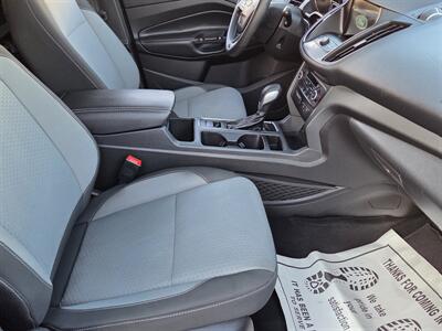 2019 Ford Escape SE - only 63k Miles only !   - Photo 16 - Roseville, CA 95678