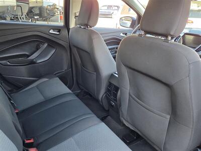 2019 Ford Escape SE - only 63k Miles only !   - Photo 15 - Roseville, CA 95678