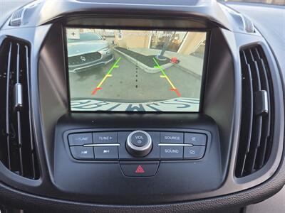 2019 Ford Escape SE - only 63k Miles only !   - Photo 23 - Roseville, CA 95678