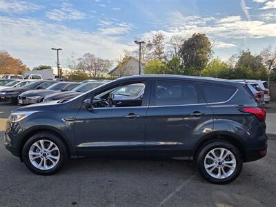2019 Ford Escape SE - only 63k Miles only !   - Photo 3 - Roseville, CA 95678