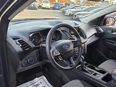 2019 Ford Escape SE - only 63k Miles only !   - Photo 10 - Roseville, CA 95678