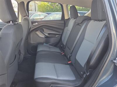 2019 Ford Escape SE - only 63k Miles only !   - Photo 13 - Roseville, CA 95678