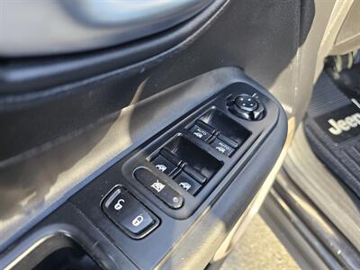 2015 Jeep Renegade Limited 4X4 - Upgraded wheels - Nicer Display   - Photo 15 - Roseville, CA 95678
