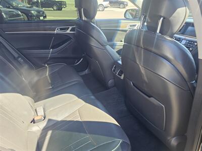 2015 Hyundai Genesis 5.0L   - Photo 9 - Roseville, CA 95678