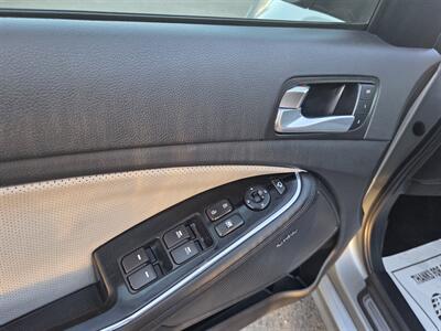 2014 Kia Optima Hybrid EX   - Photo 10 - Roseville, CA 95678