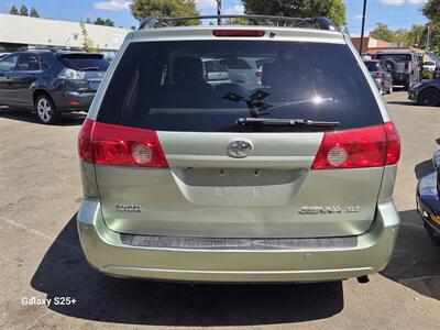 2009 Toyota Sienna XLE - Photo 5 - Roseville, CA 95678