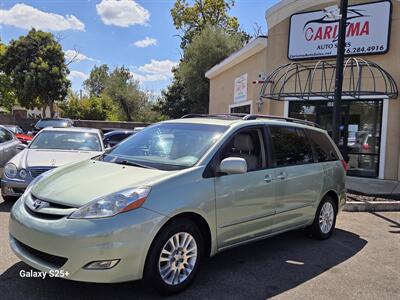 2009 Toyota Sienna XLE - Photo 1 - Roseville, CA 95678