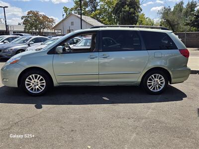 2009 Toyota Sienna XLE - Photo 4 - Roseville, CA 95678