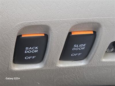 2009 Toyota Sienna XLE - Photo 32 - Roseville, CA 95678