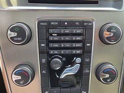 2012 Volvo XC60 R-Design AWD - TOP OF THE LINE   - Photo 22 - Roseville, CA 95678