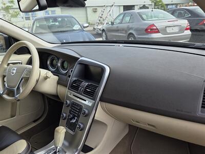 2012 Volvo XC60 R-Design AWD - TOP OF THE LINE   - Photo 19 - Roseville, CA 95678