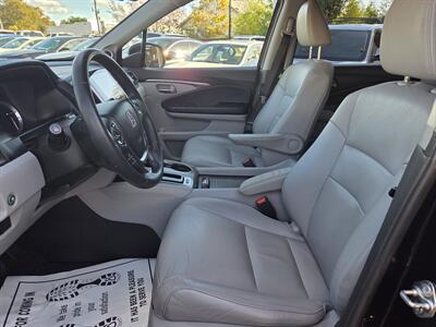 2017 Honda Pilot EX-L 4WD -- LOADED - Photo 9 - Roseville, CA 95678