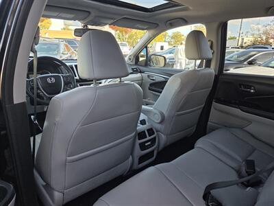 2017 Honda Pilot EX-L 4WD -- LOADED - Photo 13 - Roseville, CA 95678