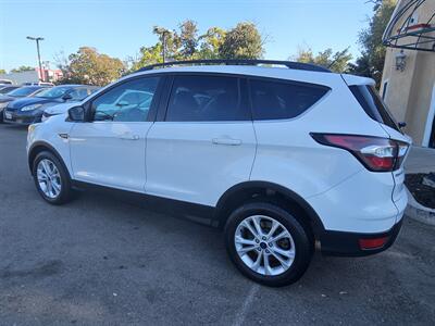 2017 Ford Escape SE   - Photo 4 - Roseville, CA 95678